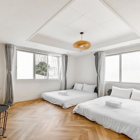 Hotel 32小巷弄 à Tainan Extérieur photo