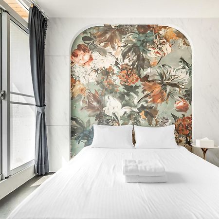 Hotel 32小巷弄 à Tainan Extérieur photo