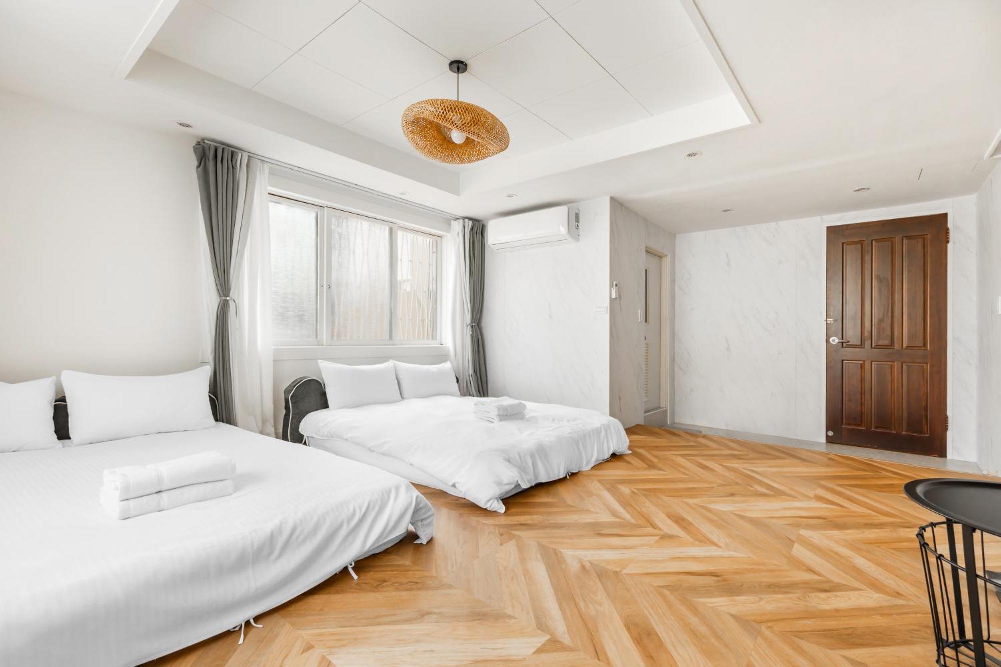 Hotel 32小巷弄 à Tainan Extérieur photo