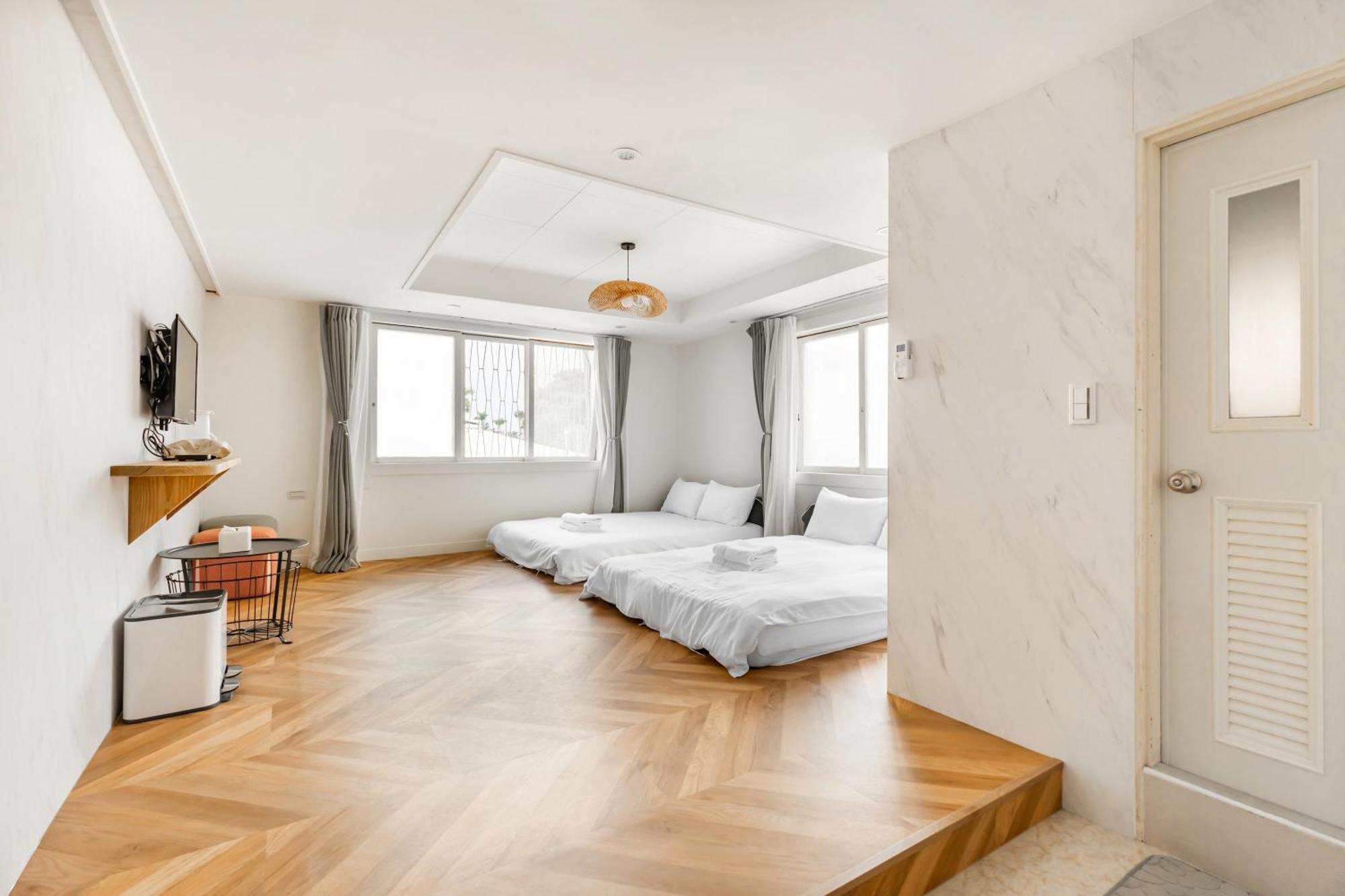 Hotel 32小巷弄 à Tainan Extérieur photo