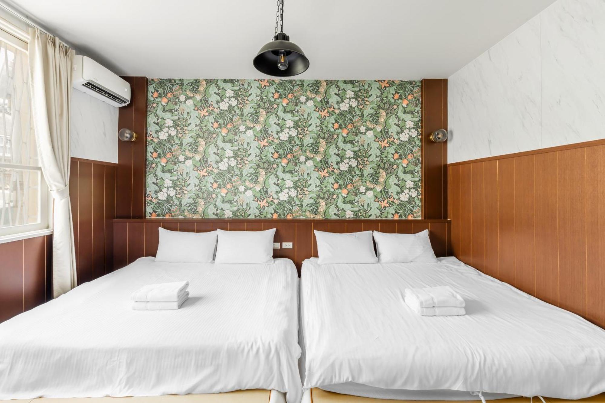 Hotel 32小巷弄 à Tainan Extérieur photo