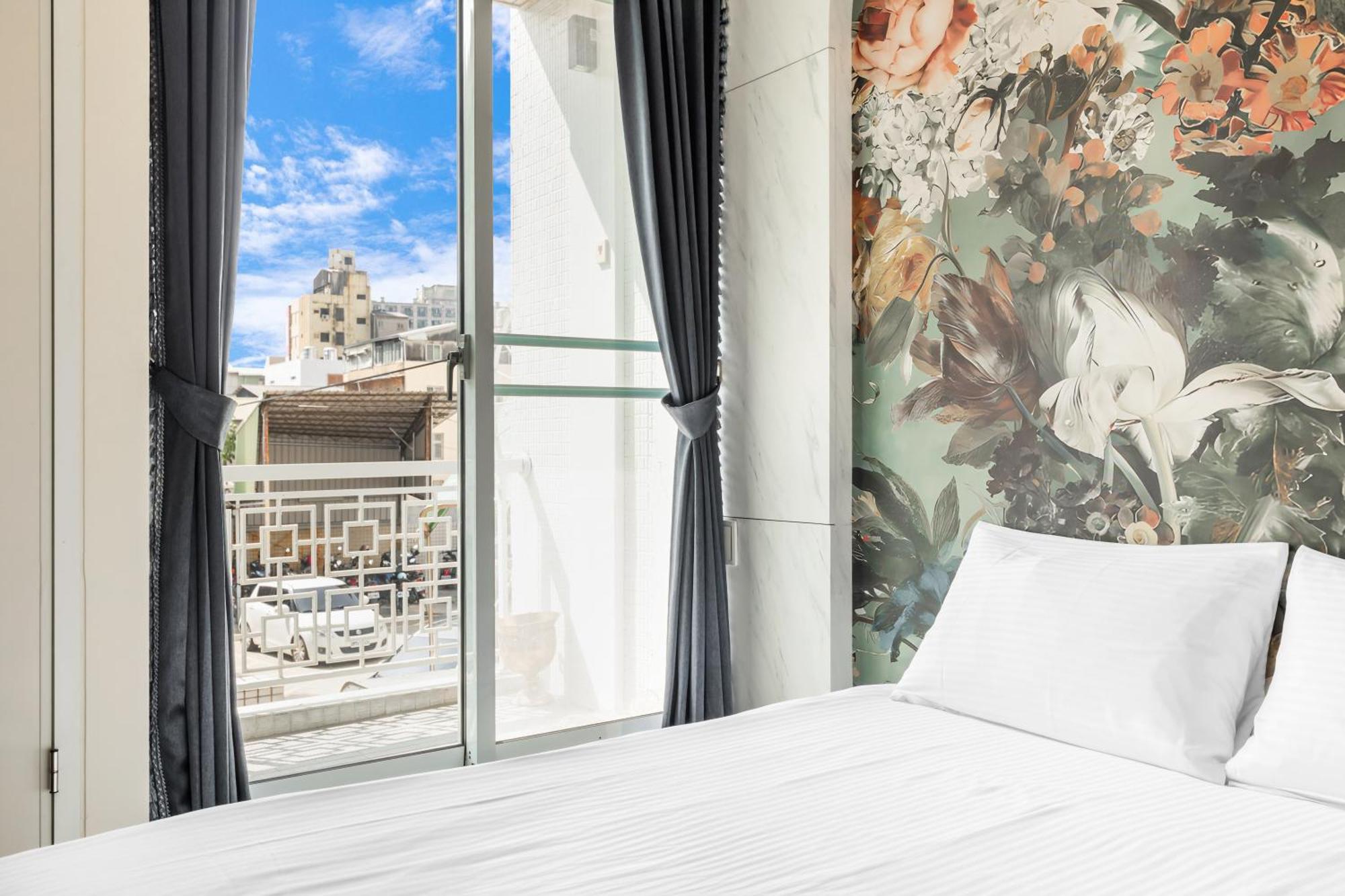 Hotel 32小巷弄 à Tainan Extérieur photo